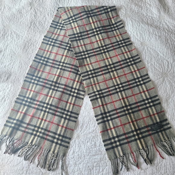 Burberry Lambswool Plaid Scarf - Picture 2 of 7